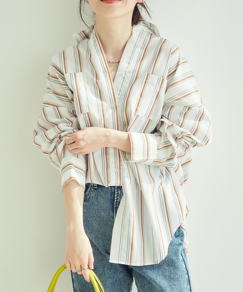 vis-`a-vis(ビサビ)の「【WEB限定】オーバーサイズストライプシャツ(シャツ/ブラウス・レディース・ネイビー/キナリ/ホワイト・M)」の2枚目の写真