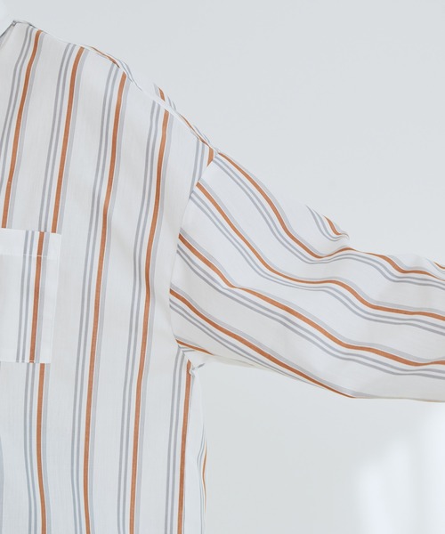 vis-`a-vis(ビサビ)の「【WEB限定】オーバーサイズストライプシャツ(シャツ/ブラウス・レディース・ネイビー/キナリ/ホワイト・M)」の4枚目の写真