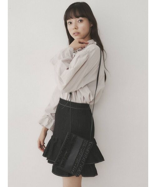 merry jenny(メリージェニー)の「フリルスクエアショルダーbag(ショルダーバッグ・レディース・ブラック/アイボリー・FREE)」の5枚目の写真