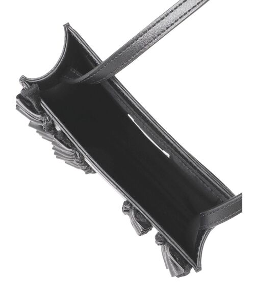 merry jenny(メリージェニー)の「フリルスクエアショルダーbag(ショルダーバッグ・レディース・ブラック/アイボリー・FREE)」の7枚目の写真