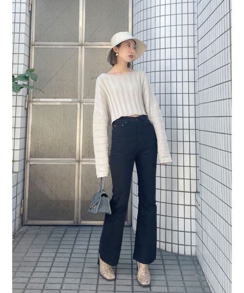 EMODA（エモダ）の「フェイクレザーバケットハット（ハット・レディース・アイボリー/ブラック・FREE）」の5枚目の写真