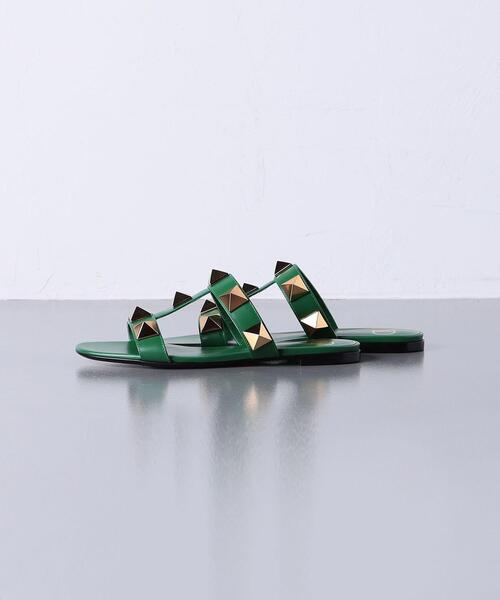 VALENTINO（ヴァレンティノ）の「＜VALENTINO（ヴァレンティノ）＞ROMAN スタッズ フラット サンダル ■■■（サンダル・レディース・ケリー・35h）」の4枚目の写真