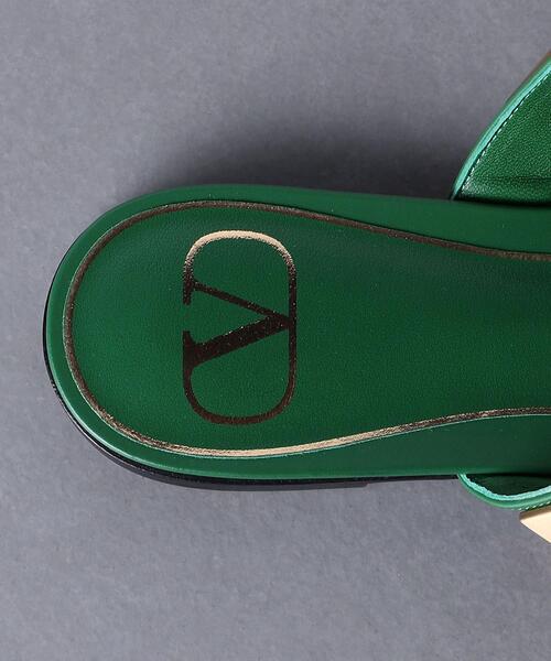 VALENTINO（ヴァレンティノ）の「＜VALENTINO（ヴァレンティノ）＞ROMAN スタッズ フラット サンダル ■■■（サンダル・レディース・ケリー・35h）」の7枚目の写真