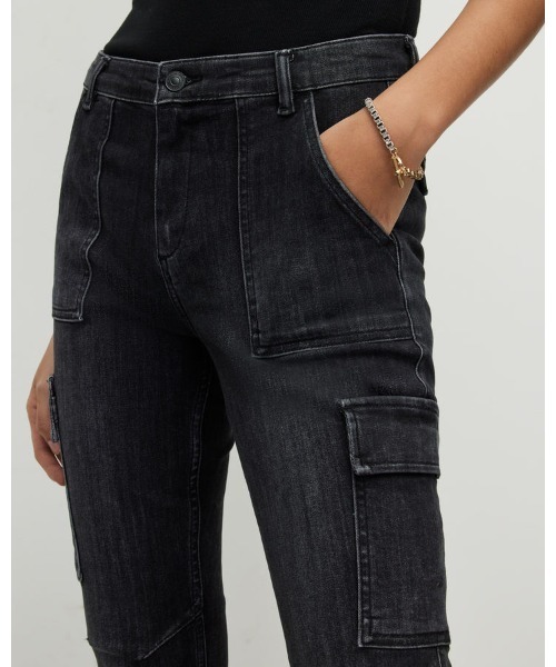 ALLSAINTS(オールセインツ)の「DURAN MID-RISE SKINNY CARGO JEANS | DURAN ミッドライズ スキニー カーゴ ジーンズ(デニムパンツ・レディース・ブラック・25/26/27/24)」の12枚目の写真