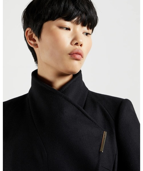 Ted Baker(テッドベーカー)の「ROSECH ウール ロングラップコート(ブラック)(チェスターコート・レディース・ブラック・0/2/3/1)」の5枚目の写真