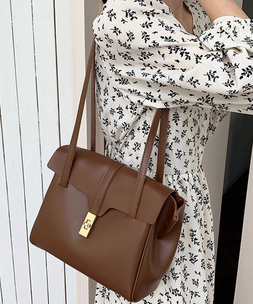 shopnikoniko(ショップニコニコ)の「合成皮革スクエアトートバッグ(トートバッグ・レディース・ブラック/ブラウン・フリー)」の13枚目の写真