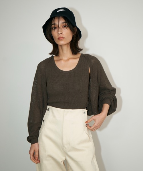 最新デザインの emmi（エミ）の「【emmi atelier】メッシュボレロカーディガン トップス
