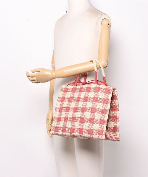 omom sot（オムオムソット）の「ギンガム トートバッグ omom sot（トートバッグ・レディース・ブラック/レッド・F）」の19枚目の写真