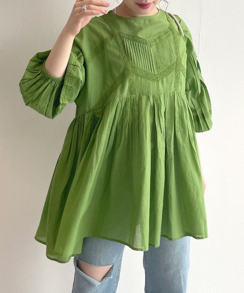 w closet（ダブルクローゼット）の「レースギャザーブラウス（シャツ