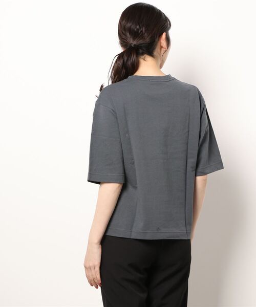 Samansa Mos2 blue(サマンサモスモスブルー)の「ロックTシャツ(Tシャツ/カットソー・レディース・オフホワイト/チャコール/キナリ・フリ-)」の11枚目の写真