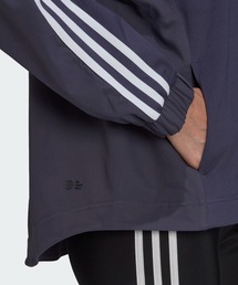 adidas（アディダス）の「アディカラー クラシックス ハーフ