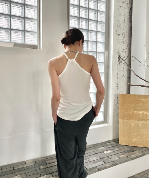 Didot.showroom(ディドット ショールーム)の「2WAYアメスリホルターキャミソール(キャミソール・レディース・ブラウン/サンドベージュ/チャコールグレー/アイボリー/ブラック・FREE)」の7枚目の写真