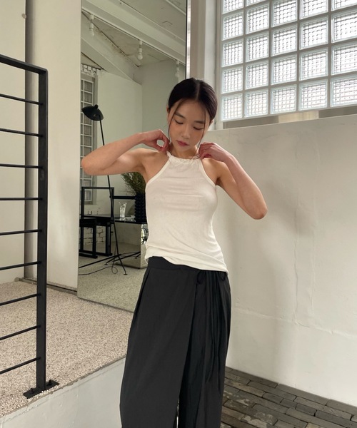 Didot.showroom(ディドット ショールーム)の「2WAYアメスリホルターキャミソール(キャミソール・レディース・ブラウン/サンドベージュ/チャコールグレー/アイボリー/ブラック・FREE)」の11枚目の写真