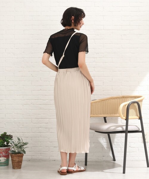 Cutie Blonde(キューティーブロンド)の「◆半袖シアープルオーバー(Tシャツ/カットソー・レディース・オフホワイト/ブラック/グリーン/オレンジ・02/03)」の17枚目の写真