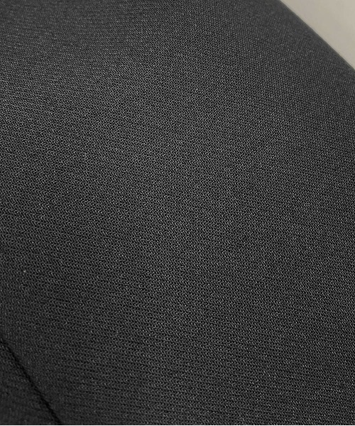 PICCIN PERLA（ピッチンペルラ）の「【セットアップ可能】ペプラムパールジャケット（ノーカラージャケット・レディース・ブラック/ネイビー/アイボリー・M）」の6枚目の写真