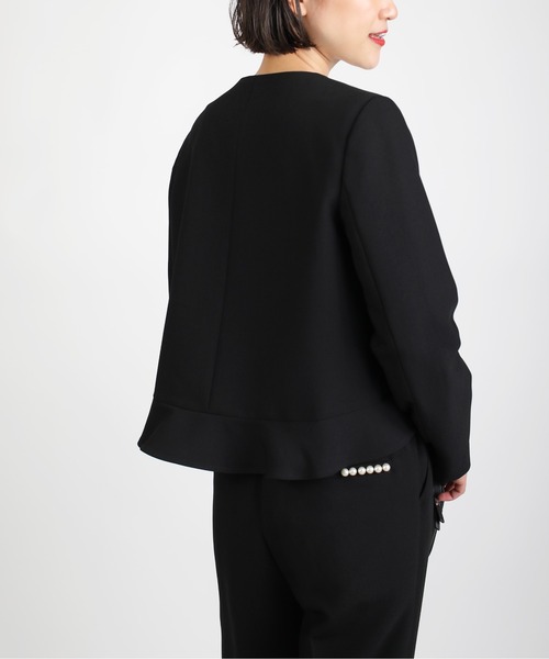 ピッチンノーカラーペプラムパールジャケット　セブンテン ヨリ　チェスティ　ヨリ PICCIN PERLA ジャケット ノーカラージャケット パールボタン