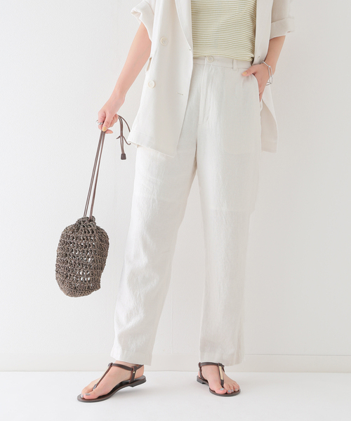 JOURNAL STANDARD relume（ジャーナルスタンダード　レリューム）の「リネンレーヨンテーパードパンツ（その他パンツ・レディース・ホワイト/ブラック/ブラウン・36/40/38）」の2枚目の写真