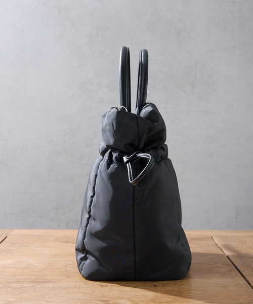 cache cache（カシュ カシュ）の「スマホショルダー付き パファートート（トートバッグ・レディース・ブラック/ベージュ・フリー）」の8枚目の写真