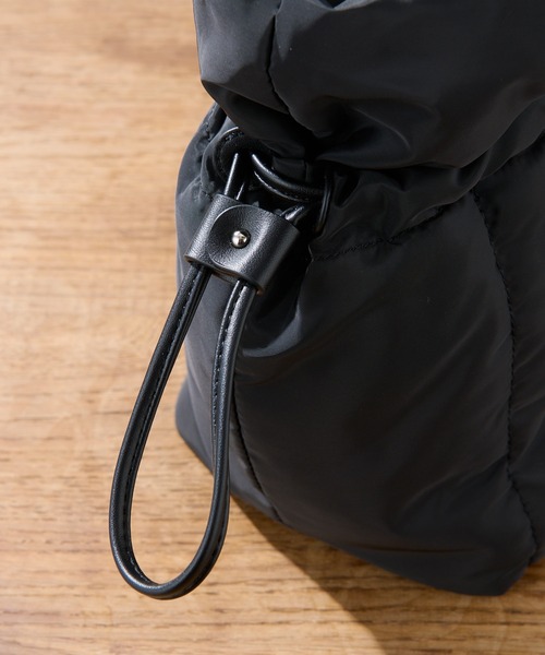 cache cache（カシュ カシュ）の「スマホショルダー付き パファートート（トートバッグ・レディース・ブラック/ベージュ・フリー）」の15枚目の写真