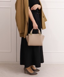 artemis by DIANA（アルテミスバイダイアナ）の「ストラップ付きスクエア型2WAYハンドバッグ（ハンドバッグ）」