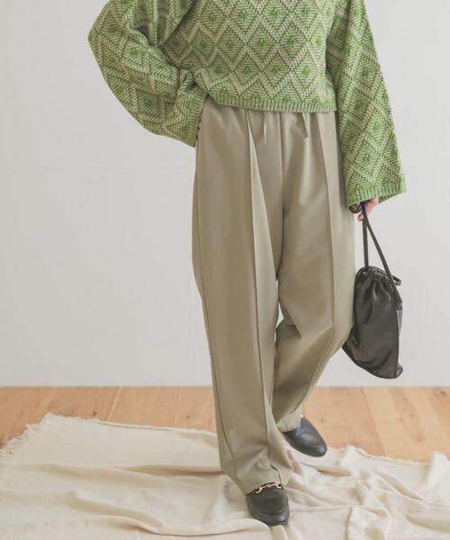 ITEMS URBANRESEARCH（アイテムズ アーバンリサーチ）の「ピンタックイージーパンツ（その他パンツ・レディース・ベージュ/ネイビー/ピンク・FREE）」の2枚目の写真