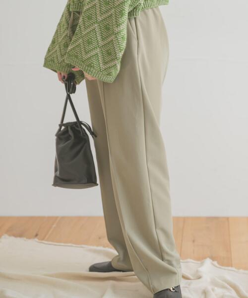 ITEMS URBANRESEARCH（アイテムズ アーバンリサーチ）の「ピンタックイージーパンツ（その他パンツ・レディース・ベージュ/ネイビー/ピンク・FREE）」の6枚目の写真