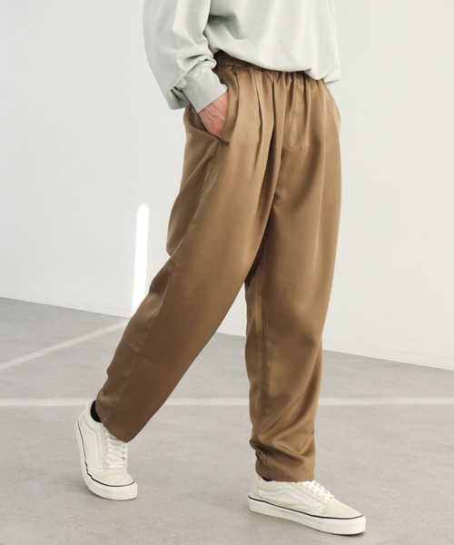 CRAFT STANDARD BOUTIQUE(クラフトスタンダードブティック)の「3TUCKワイドテーパードパンツ *(その他パンツ・メンズ・グレー/ベージュ/カーキ・M/L/LL)」の3枚目の写真