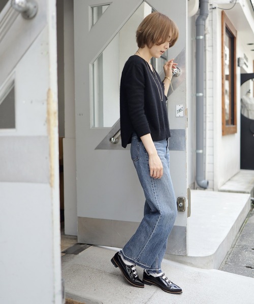 SESTO（セスト）の「ビジューバックルのポインテッドトゥエナメルドレスシューズ（ドレスシューズ・レディース・ブラック・22.5cm/23.5cm/24.5cm/23.0cm/24.0cm/25.0cm）」の12枚目の写真