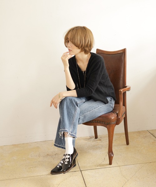 SESTO（セスト）の「ビジューバックルのポインテッドトゥエナメルドレスシューズ（ドレスシューズ・レディース・ブラック・22.5cm/23.5cm/24.5cm/23.0cm/24.0cm/25.0cm）」の15枚目の写真