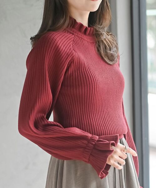 rps（アールピーエス）の「キャンディ袖フリルネックリブニットプルオーバー（ニット/セーター・レディース・ブラック/アイボリー/モカ/ラベンダー/ベージュ系その他/グリーン/ボルドー/イエロー/グレー系その他/杢グレー・M/フリー）」の10枚目の写真