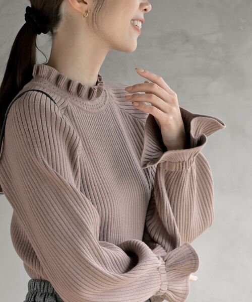 rps（アールピーエス）の「キャンディ袖フリルネックリブニットプルオーバー（ニット/セーター・レディース・ブラック/アイボリー/モカ/ラベンダー/ベージュ系その他/グリーン/ボルドー/イエロー/グレー系その他/杢グレー・M/フリー）」の13枚目の写真