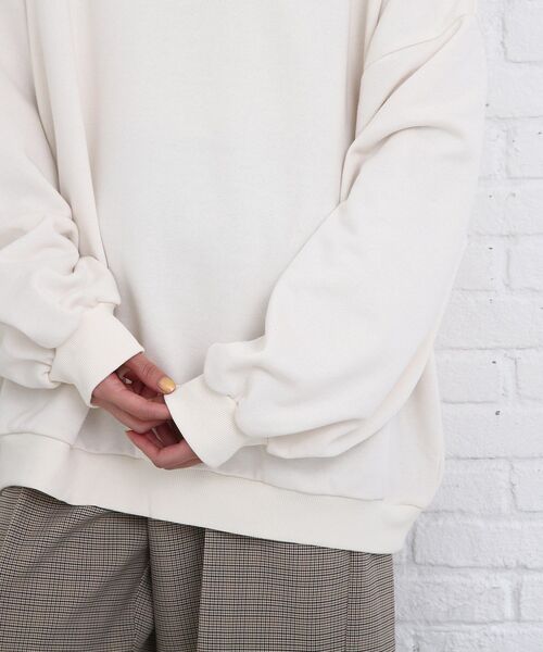 Cutie Blonde（キューティーブロンド）の「◆オーバーサイズ ロゴスウェット（スウェット・レディース・ホワイト系その他/チャコール/ライトグレー系/アイボリー系/パープル系5/オレンジ系5・00）」の11枚目の写真