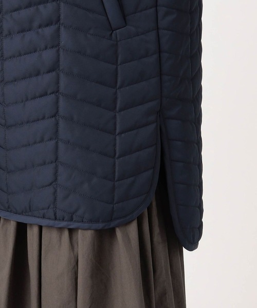 Grand PARK（グランドパーク）の「軽いロング丈　キルティングベスト（ベスト・レディース・カーキ/ベージュ/オフホワイト/ネイビー・FREE）」の19枚目の写真