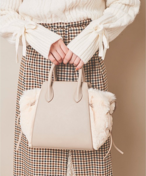 31 Sons de mode（トランテアン　ソン　ドゥ　モード）の「ファーコンビバッグ（ショルダーバッグ・レディース・オフホワイト/サックスブルー/ピンク・フリー）」の4枚目の写真