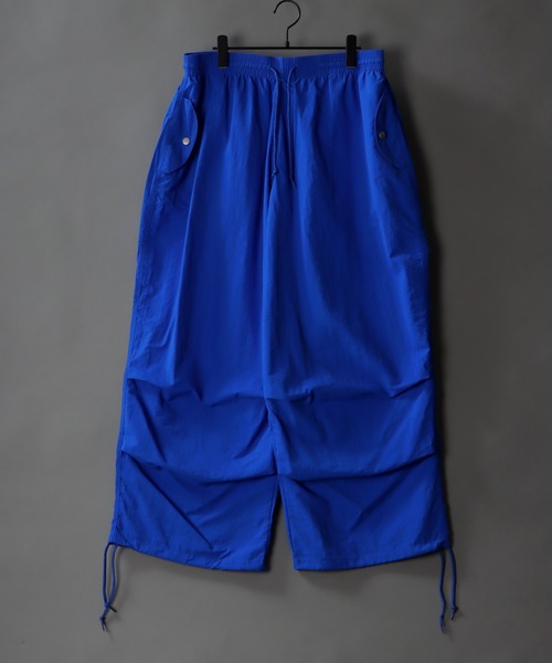 SITRY(シトリー)の「Nylon wide snow pants/ナイロン タック ワイド スノーパンツ(その他パンツ・メンズ・ホワイト/ブラック/グリーン/マスタード/ロイヤルブルー・M/L/XL)」の4枚目の写真