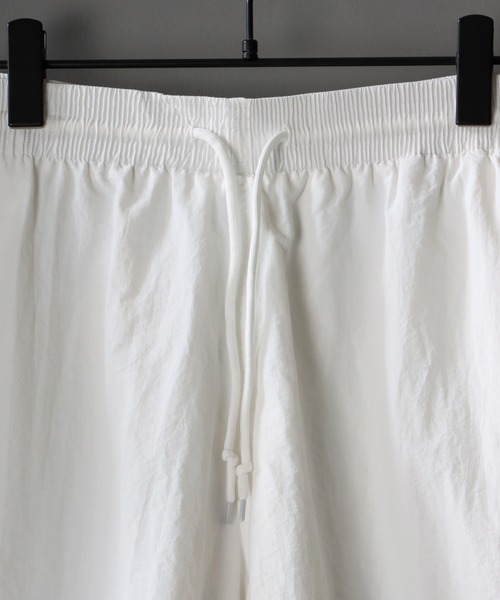SITRY(シトリー)の「Nylon wide snow pants/ナイロン タック ワイド スノーパンツ(その他パンツ・メンズ・ホワイト/ブラック/グリーン/マスタード/ロイヤルブルー・M/L/XL)」の6枚目の写真