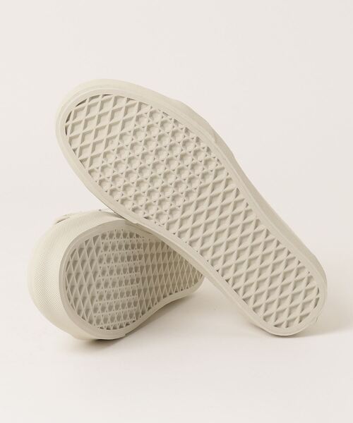 JACK & MARIE（ジャックアンドマリー）の「VANS　SK8-LOW VN0A5KXDBWQ（スニーカー・レディース・オフホワイト・23.5/24/24.5）」の2枚目の写真