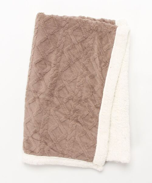 aimoha（アイモハ）の「【100x150cm】ケーブル編み風大判サイズモコモコブランケット毛布 (AW)（ブランケット・レディース・ブルー/チョコ/イエロー/グリーン/パープル/ピンク/ベージュ/オフホワイト/ダークグレー・FREE）」の12枚目の写真