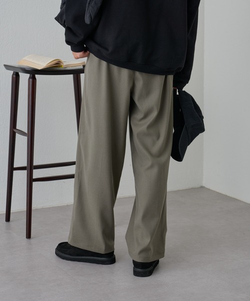 COLONY 2139（コロニートゥーワンスリーナイン）の「起毛センタープレスタックパンツ（その他パンツ・メンズ・ブラック/カーキ・MEDIUM/LARGE）」の21枚目の写真