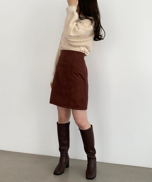 MAJESTIC LEGON（マジェスティックレゴン）の「フェイクスエードミニスカート（スカート・レディース・ブラック/ブラウン/アイボリー・MEDIUM）」の7枚目の写真