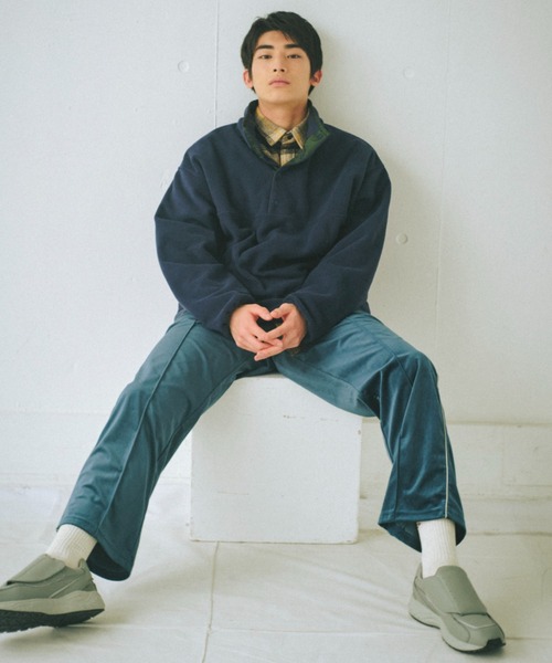 WHIMSIC（ウィムジック）の「【UNISEX】マイクロフリーススナップTEE（Tシャツ/カットソー・メンズ・ベージュ/パープル/ネイビー/ブラック・FREE）」の10枚目の写真