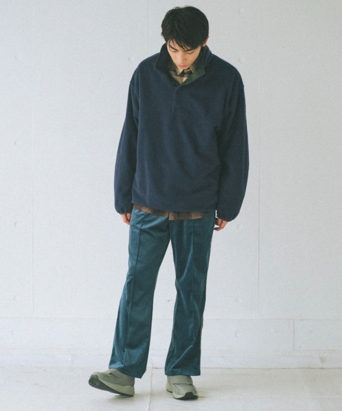 WHIMSIC（ウィムジック）の「【UNISEX】マイクロフリーススナップTEE（Tシャツ/カットソー・メンズ・ベージュ/パープル/ネイビー/ブラック・FREE）」の13枚目の写真