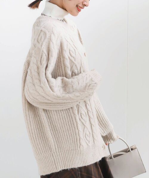 rps（アールピーエス）の「ケーブルニットカーディガン（カーディガン/ボレロ・レディース・アイボリー/ベージュ/ピンク/杢グレー・フリー）」の12枚目の写真