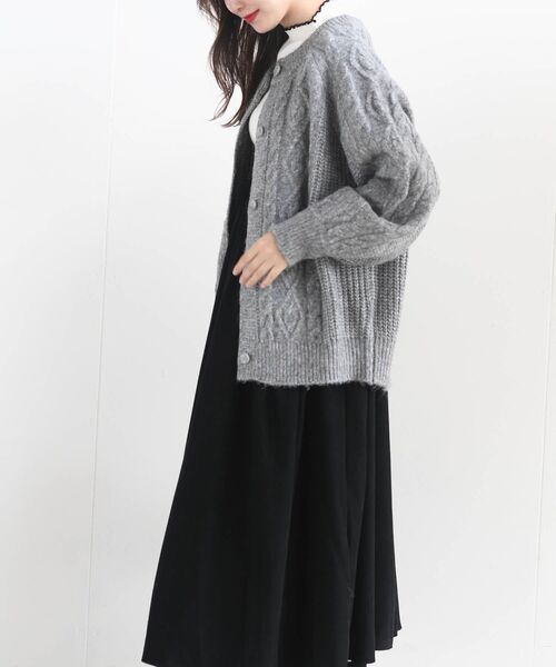 rps（アールピーエス）の「ケーブルニットカーディガン（カーディガン/ボレロ・レディース・アイボリー/ベージュ/ピンク/杢グレー・フリー）」の16枚目の写真