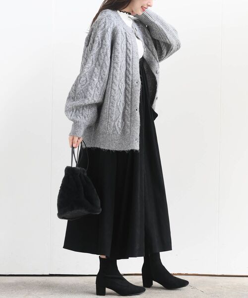 rps（アールピーエス）の「ケーブルニットカーディガン（カーディガン/ボレロ・レディース・アイボリー/ベージュ/ピンク/杢グレー・フリー）」の18枚目の写真