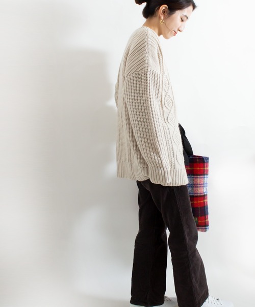 ALL ORDINARIES（オールオーディナリーズ）の「フロント重ね紐付ケーブルニットプルオーバー（ニット/セーター・レディース・オフホワイト/チャコールグレー・FREE）」の7枚目の写真