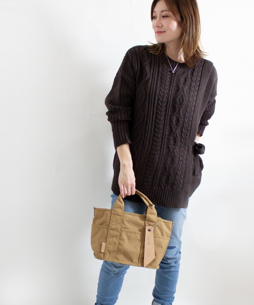 ALL ORDINARIES（オールオーディナリーズ）の「フロント重ね紐付ケーブルニットプルオーバー（ニット/セーター・レディース・オフホワイト/チャコールグレー・FREE）」の13枚目の写真