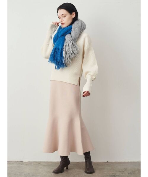 ELENDEEK(エレンディーク)の「エアーウールビショップスリーブニット(ニット/セーター・レディース・ブラック/パープル/ベージュ/オフホワイト・FREE)」の13枚目の写真