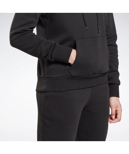 Reebok(リーボック)の「フリースフーディー / RI BL Fleece Hoodie(パーカー・レディース・ブラック・J/L/J/M/J/S/J/O/J/XS)」の5枚目の写真