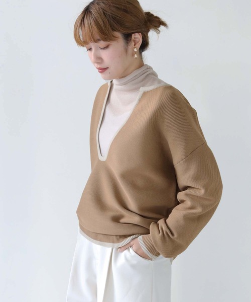 HER CLOSET（ハークローゼット）の「【shemoshelly】WEB限定バイカラーキーネックスウェットライクニット（ニット/セーター・レディース・ブラウン/ベージュ/オフホワイト・M）」の17枚目の写真